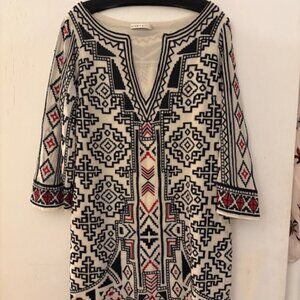 Alice & Olivia Black, Cream, and Red Aztec Print V-Neck Shift Dress, Sz L